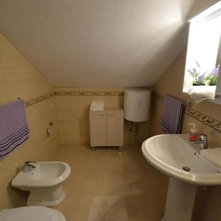 With A Parking Space Stobrec, - 21820 Appartement *